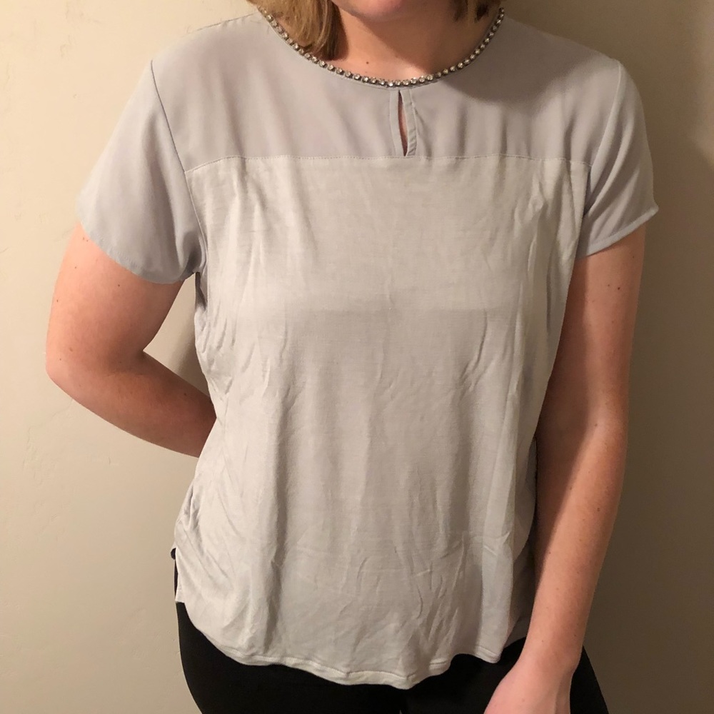 Grey, jeweled collar t-shirt